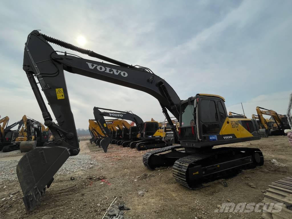 Volvo EC 240 Гусеничні екскаватори