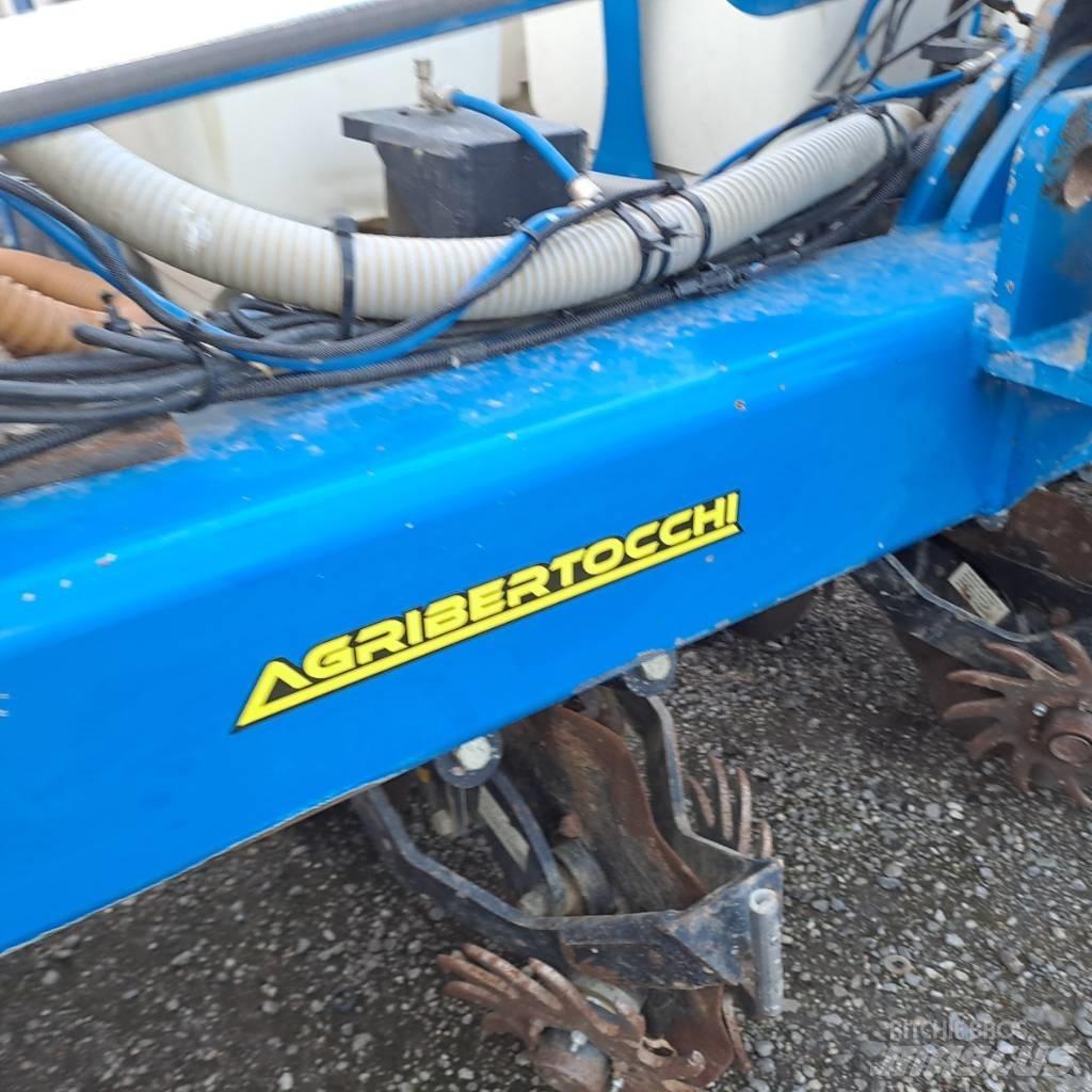 Kinze 3110 Високоточні сівалки