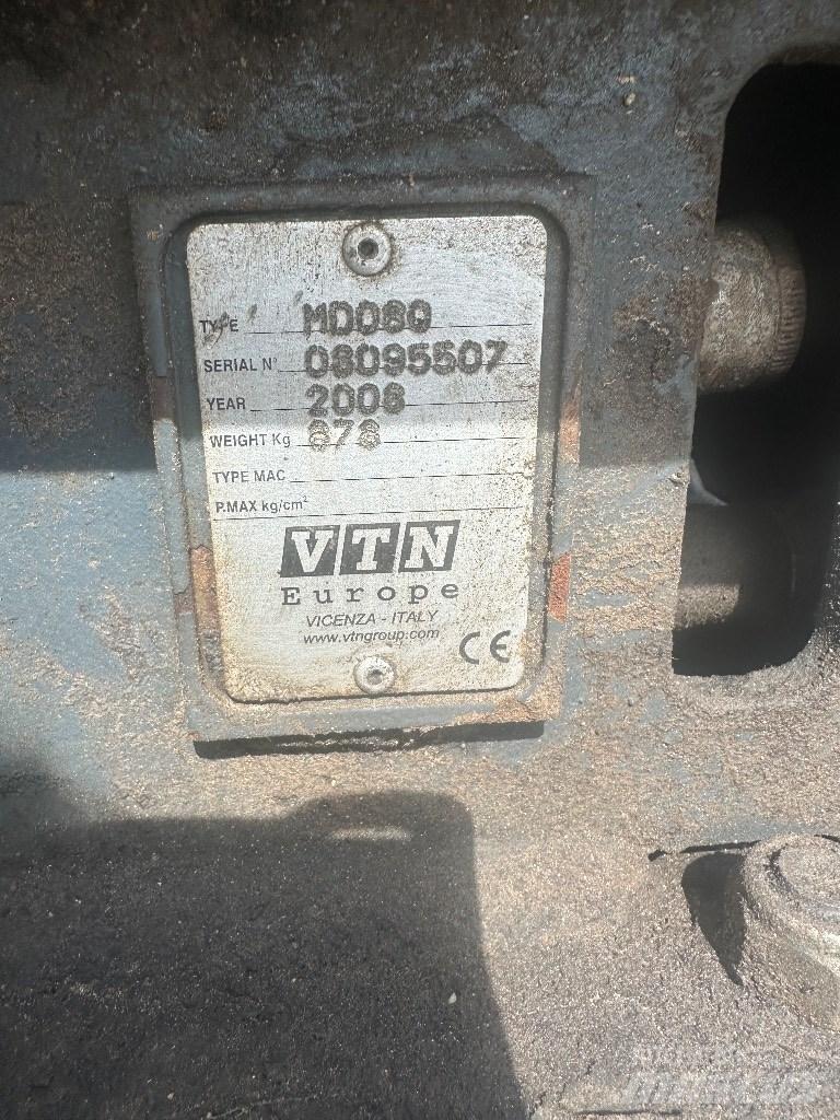VTN MD080 Гусеничні екскаватори
