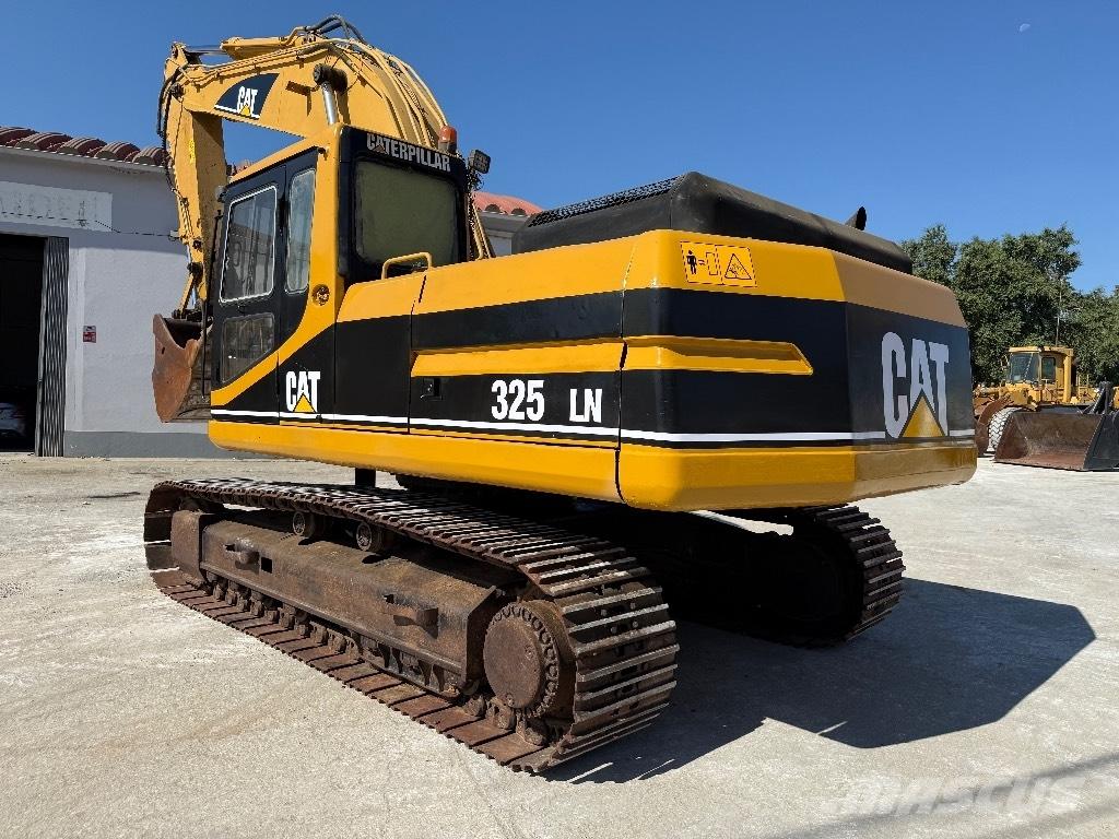 CAT 325 LN Гусеничні екскаватори