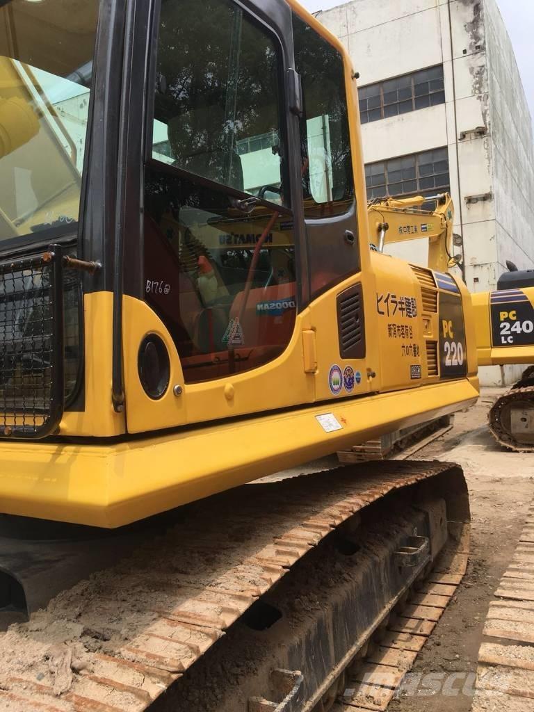 Komatsu PC 220-8 Гусеничні екскаватори