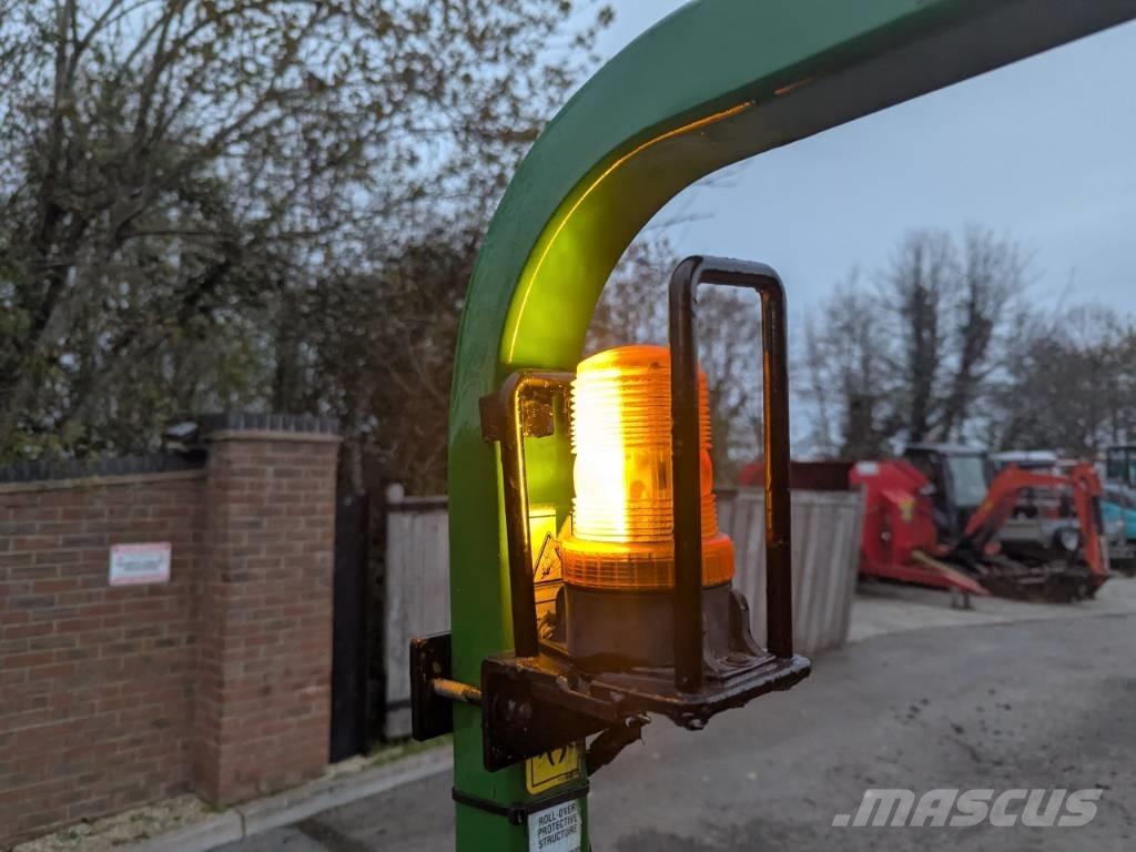 John Deere 1445 Самохідні газонокосарки