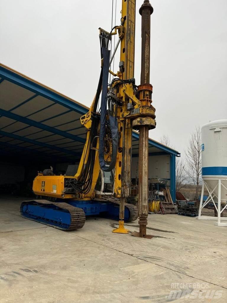 Bauer BG 18 H Стаціонарні бурові установки