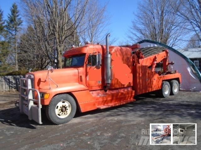 Freightliner FLD 120 Евакуатори