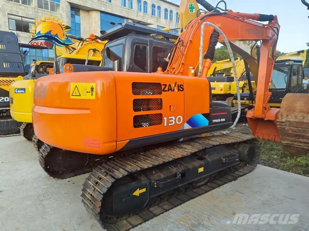 Hitachi ZX 130 Гусеничні екскаватори
