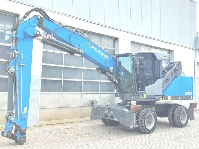 Fuchs MHL 320 F Перевантажувачі металобрухту/промислові навантажувачі