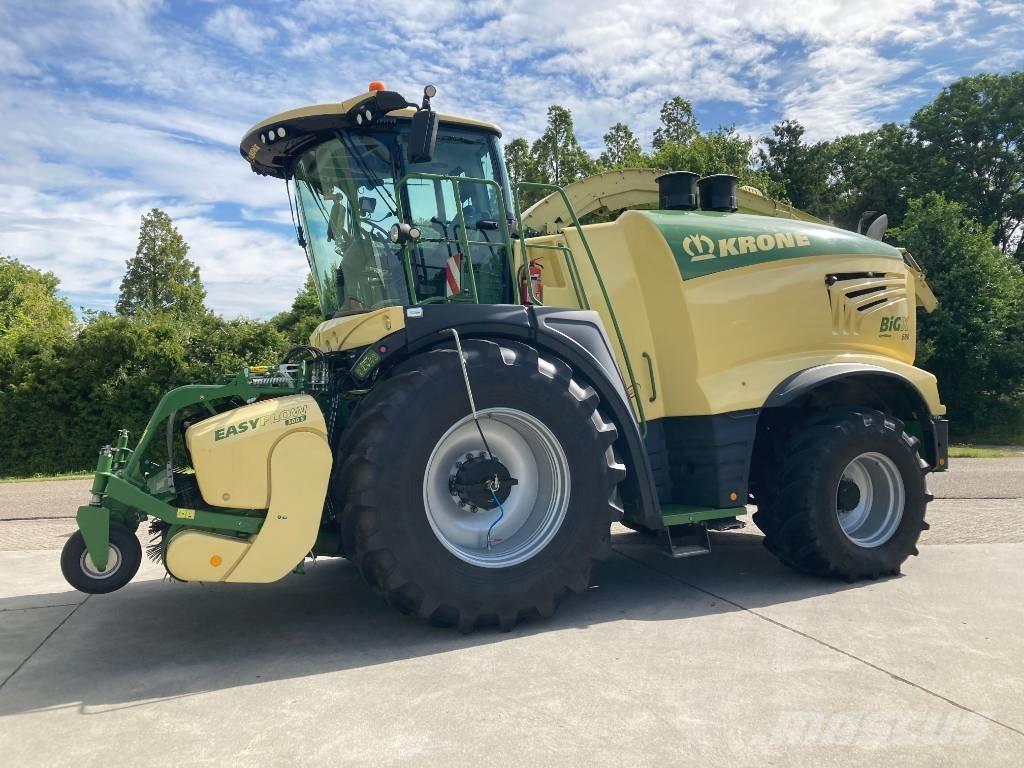 Krone BiG X 680 Кормозбиральні комбайни