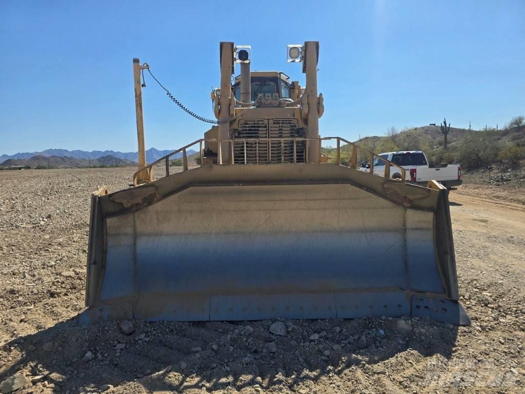 CAT D 8 R II Грейдери