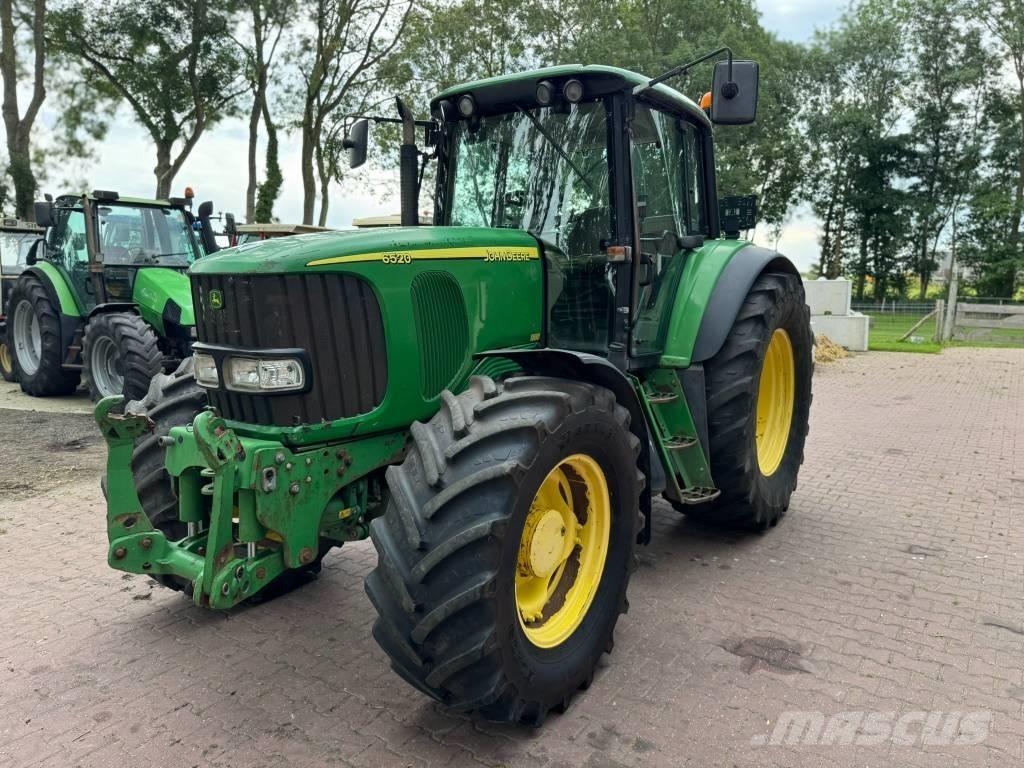 John Deere 6520 Трактори