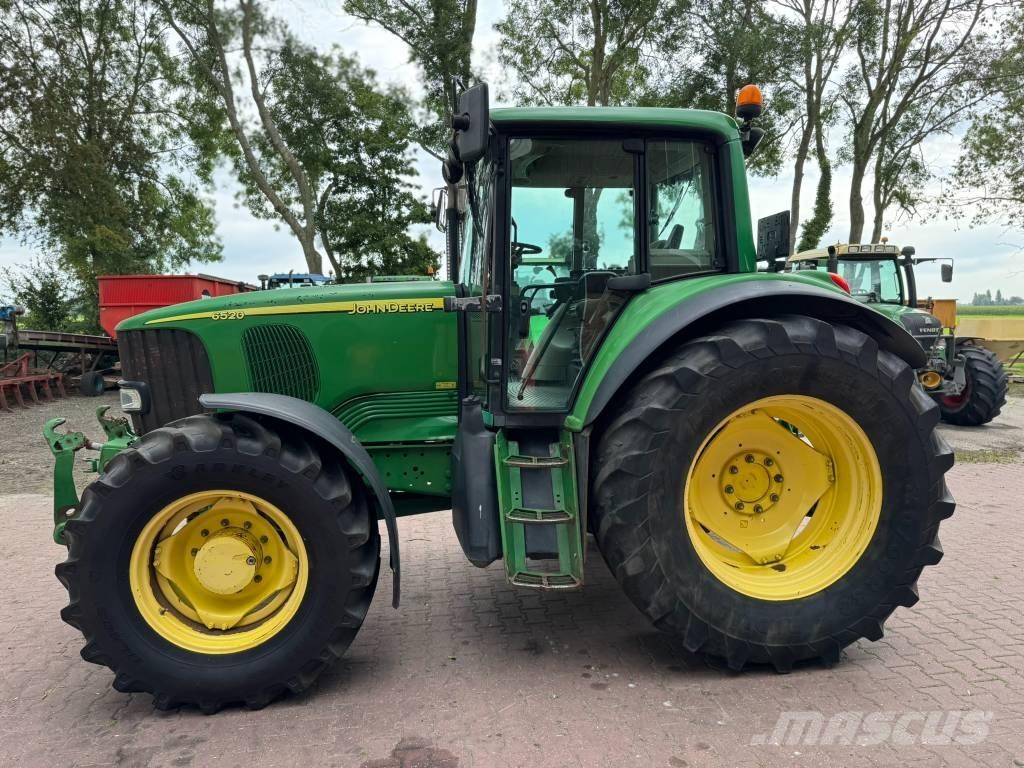 John Deere 6520 Трактори
