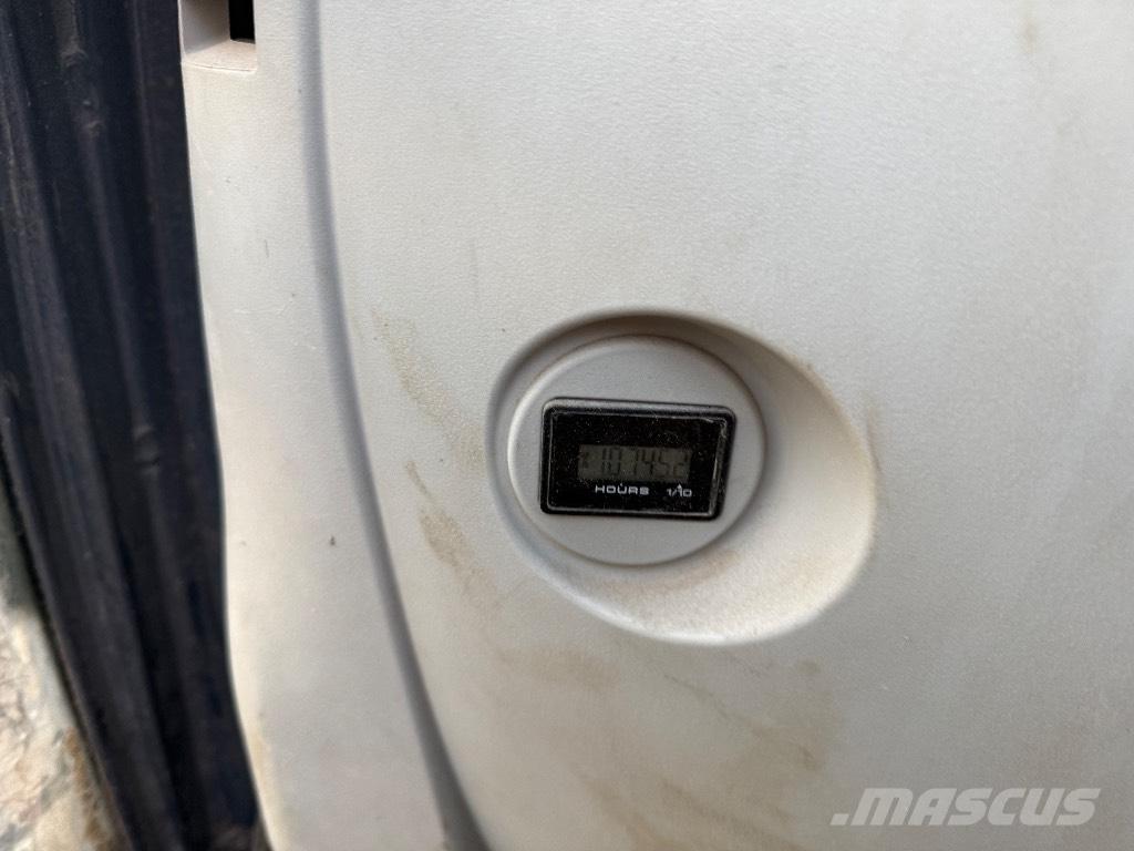 Kobelco SK 75 SR Середні екскаватори 7т. - 12т.