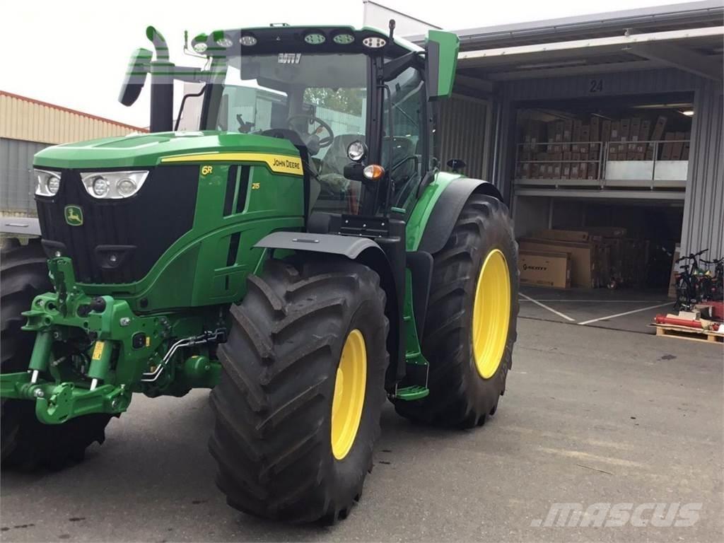 John Deere 6R215 Трактори