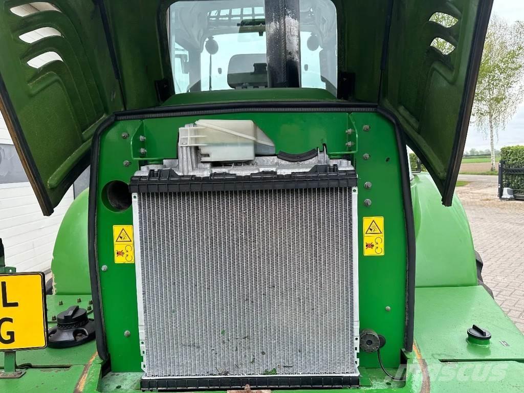 John Deere 3800 Фронтальні навантажувачі