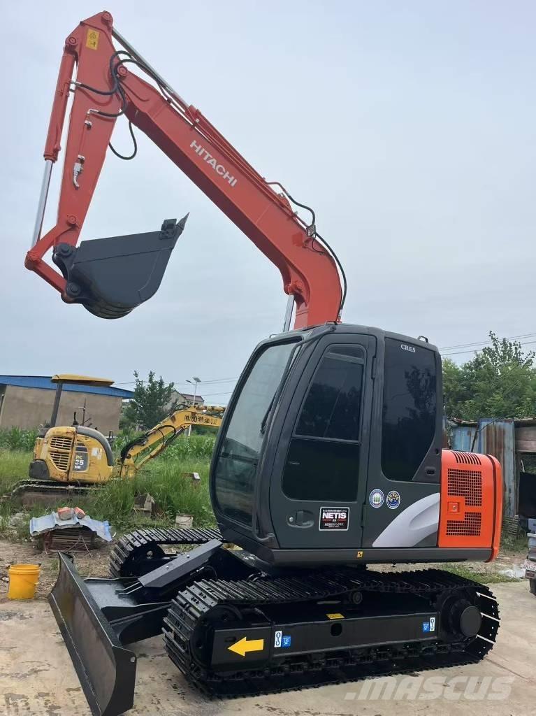 Hitachi ZX 70 Гусеничні екскаватори