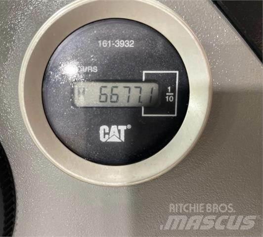 CAT 420E IT Екскаватори-навантажувачі