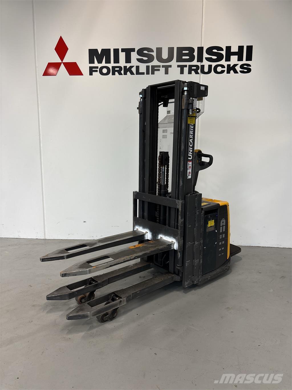 Atlet PSP160 Самохідні електроштабелери