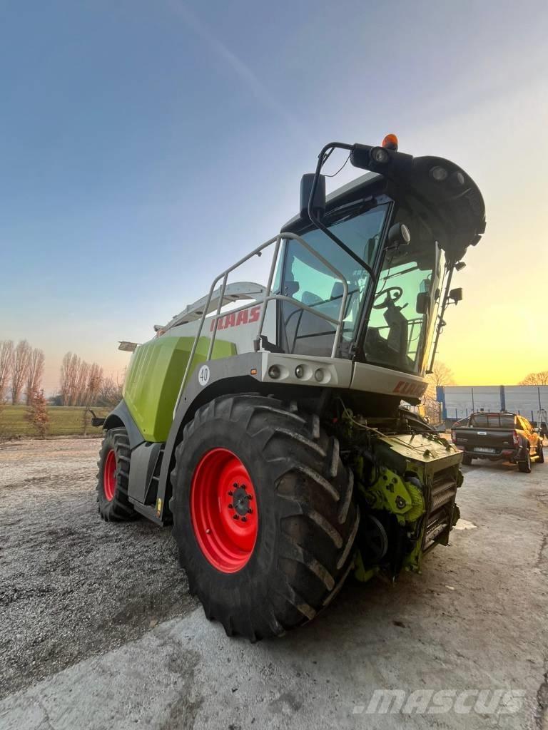 CLAAS Jaguar 940 Кормозбиральні комбайни