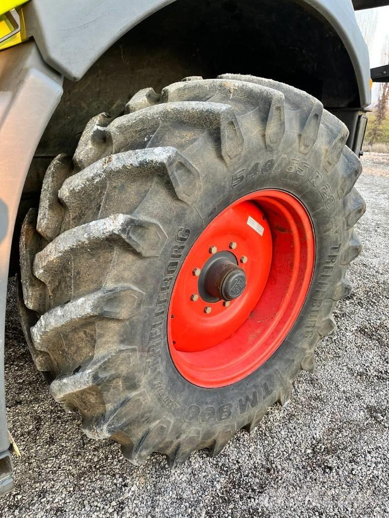 CLAAS Jaguar 940 Кормозбиральні комбайни