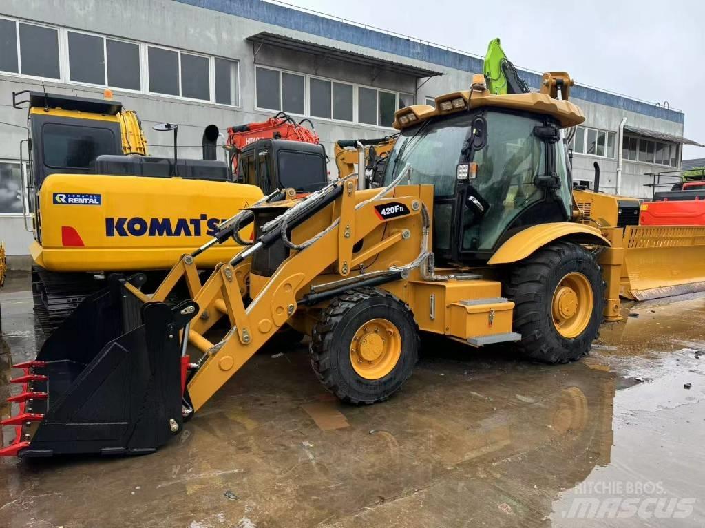 CAT 420 F Екскаватори-навантажувачі