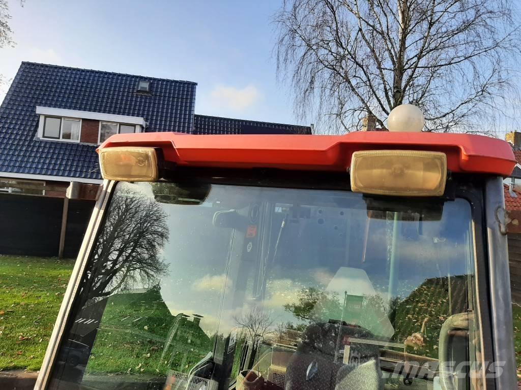 Kubota B 2530 Трактори