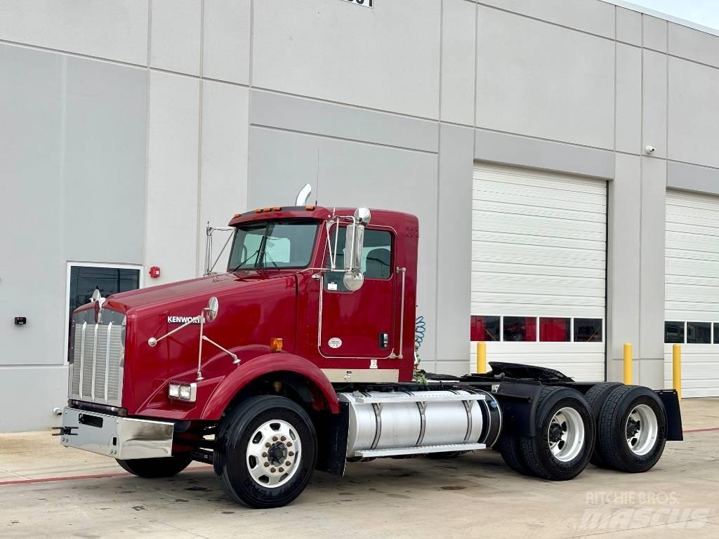 Kenworth T 800 Тягачі