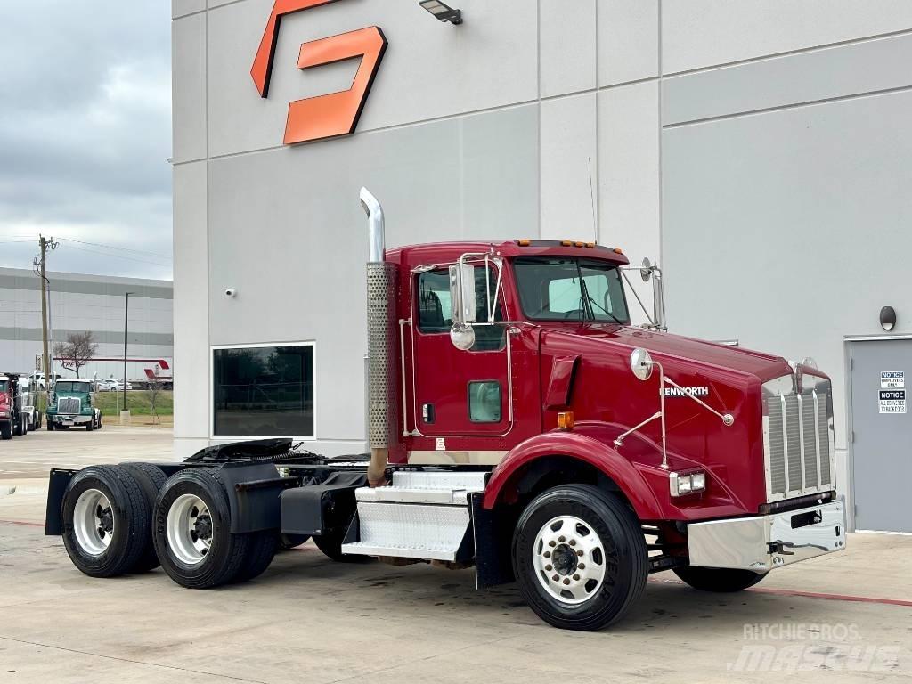 Kenworth T 800 Тягачі