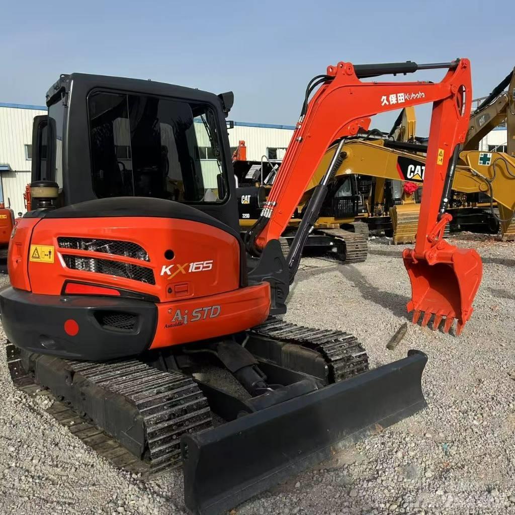 Kubota 165-5 Гусеничні екскаватори