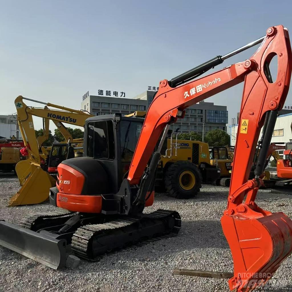 Kubota 165-5 Гусеничні екскаватори