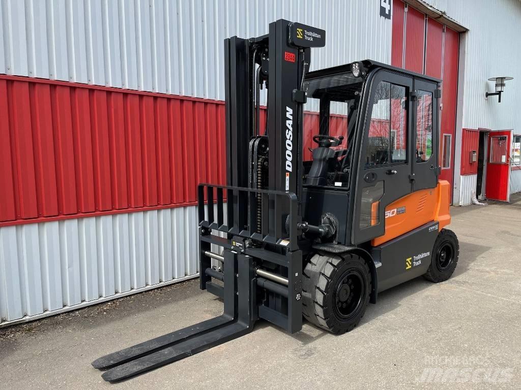Doosan B 50 X-7 Електронавантажувачі