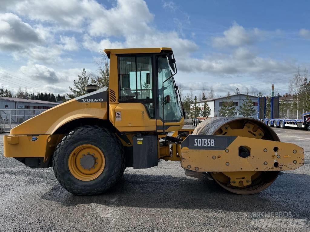 Volvo SD 135 B Грунтові котки
