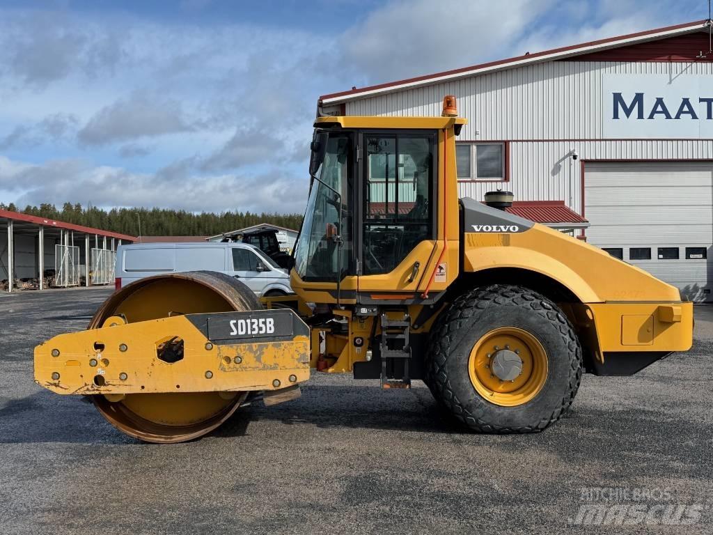 Volvo SD 135 B Грунтові котки