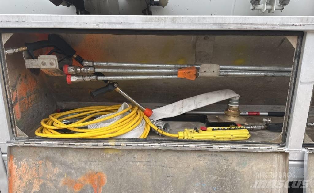 Vactor HXX PD Комбі/Вакуумні вантажівки