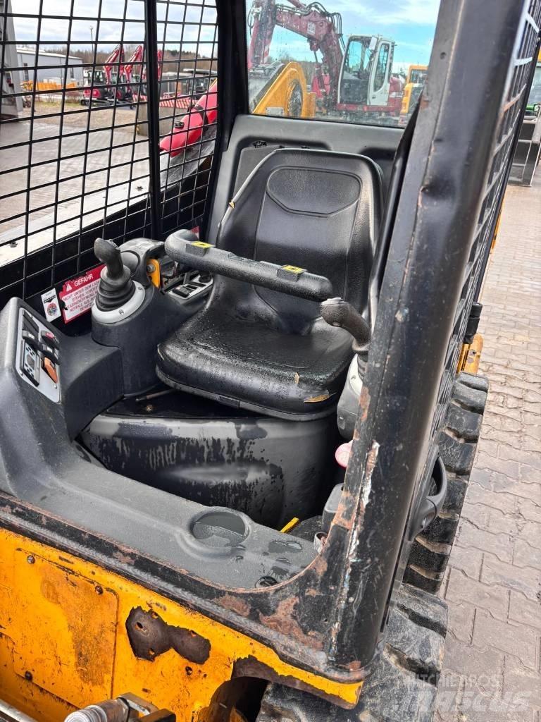 JCB 170 Міні-навантажувачі