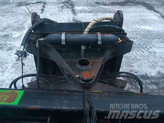  4600 Фронтальні навантажувачі