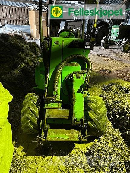 Avant 520 Телескопічні навантажувачі