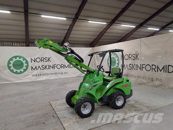 Avant 523 Навантажувачі зі змінним робочим обладнанням