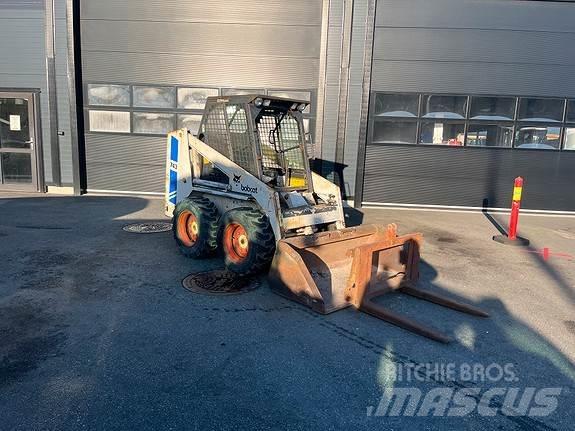 Bobcat 743 Міні-навантажувачі