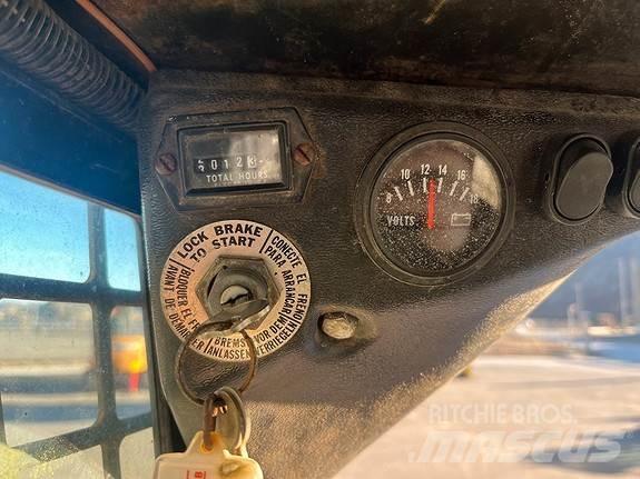 Bobcat 743 Міні-навантажувачі
