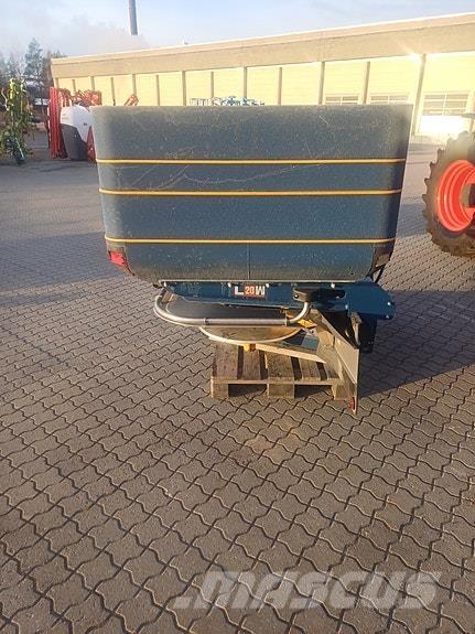 Bogballe L20W plus. Розсіювач мінеральних добрив