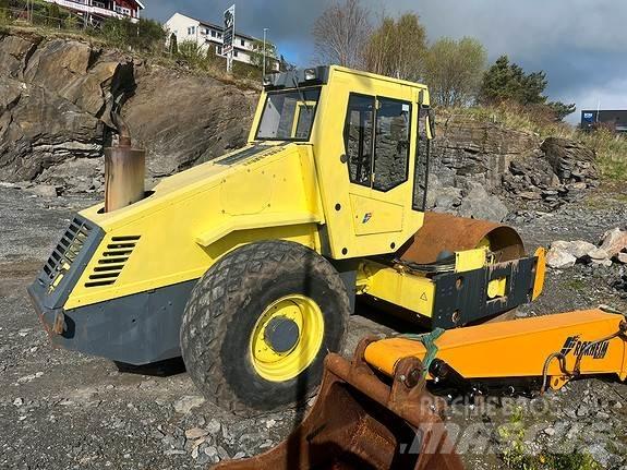 Bomag BW211 D-3 Асфальтовкладачі