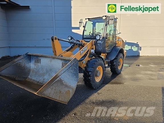 CASE 321f Фронтальні навантажувачі