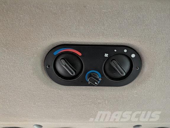 Case IH JXU115U Трактори