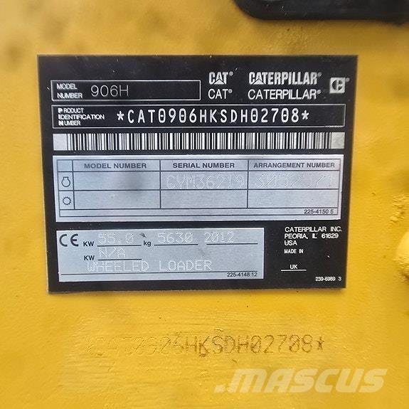 CAT 906H Фронтальні навантажувачі