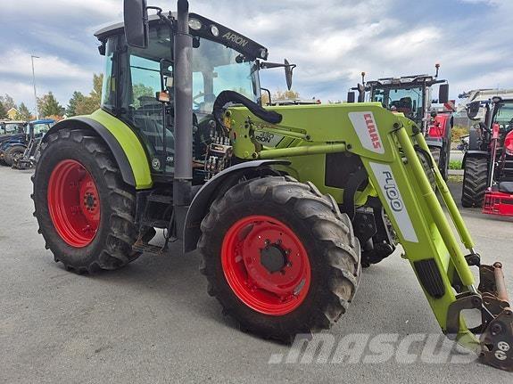 CLAAS 8690 Трактори