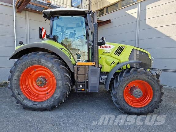 CLAAS AXION 830 Трактори