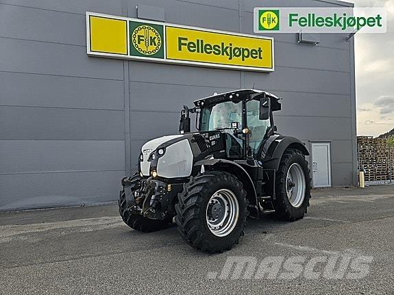 CLAAS AXION 830 Трактори