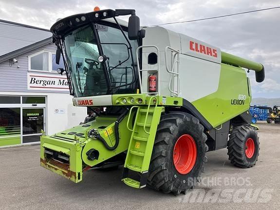 CLAAS Lexion 630 Зернозбиральні комбайни