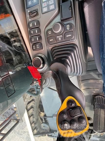 Doosan DX160W-5 Гусеничні екскаватори