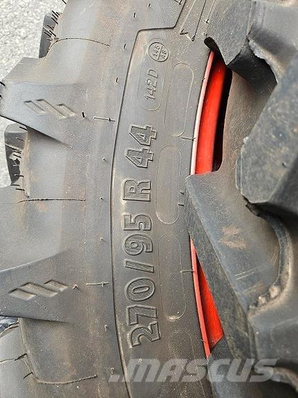 Fendt 200 Трактори