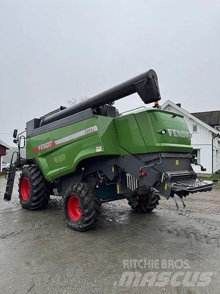 Fendt 5255L Зернозбиральні комбайни